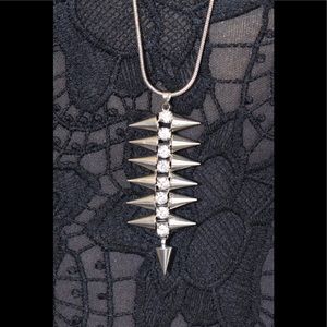 ROCKING BLING SILVER STUDDED NECKLACE